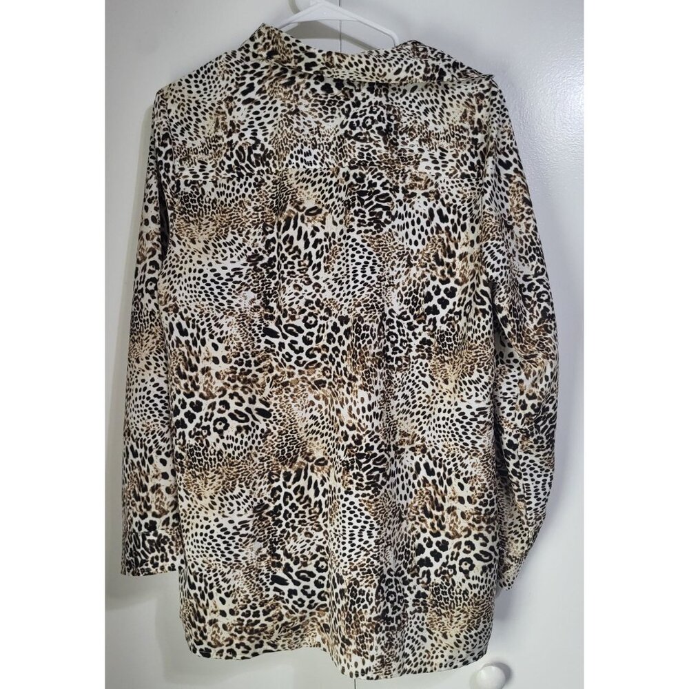 CHICO'S Womens SZ 1 (US M) Brown Animal Print Button Up Blouse Career Mob Wife - Picture 2 of 7